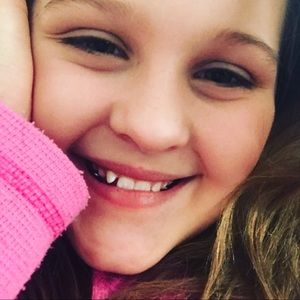 Meet your Posher, Ayla